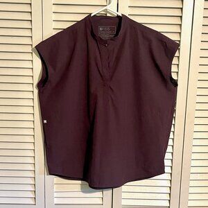 Figs Scrubs Top * Technical Collection * Size Med * Plum * Excel Cond